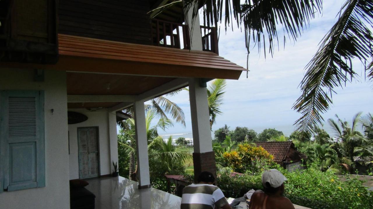Dikaloha Surfschool And Stay Airsatang エクステリア 写真
