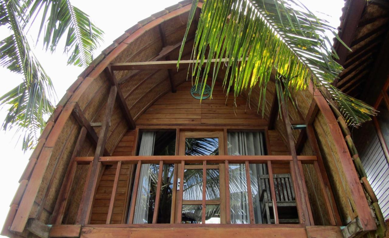 Dikaloha Surfschool And Stay Airsatang エクステリア 写真