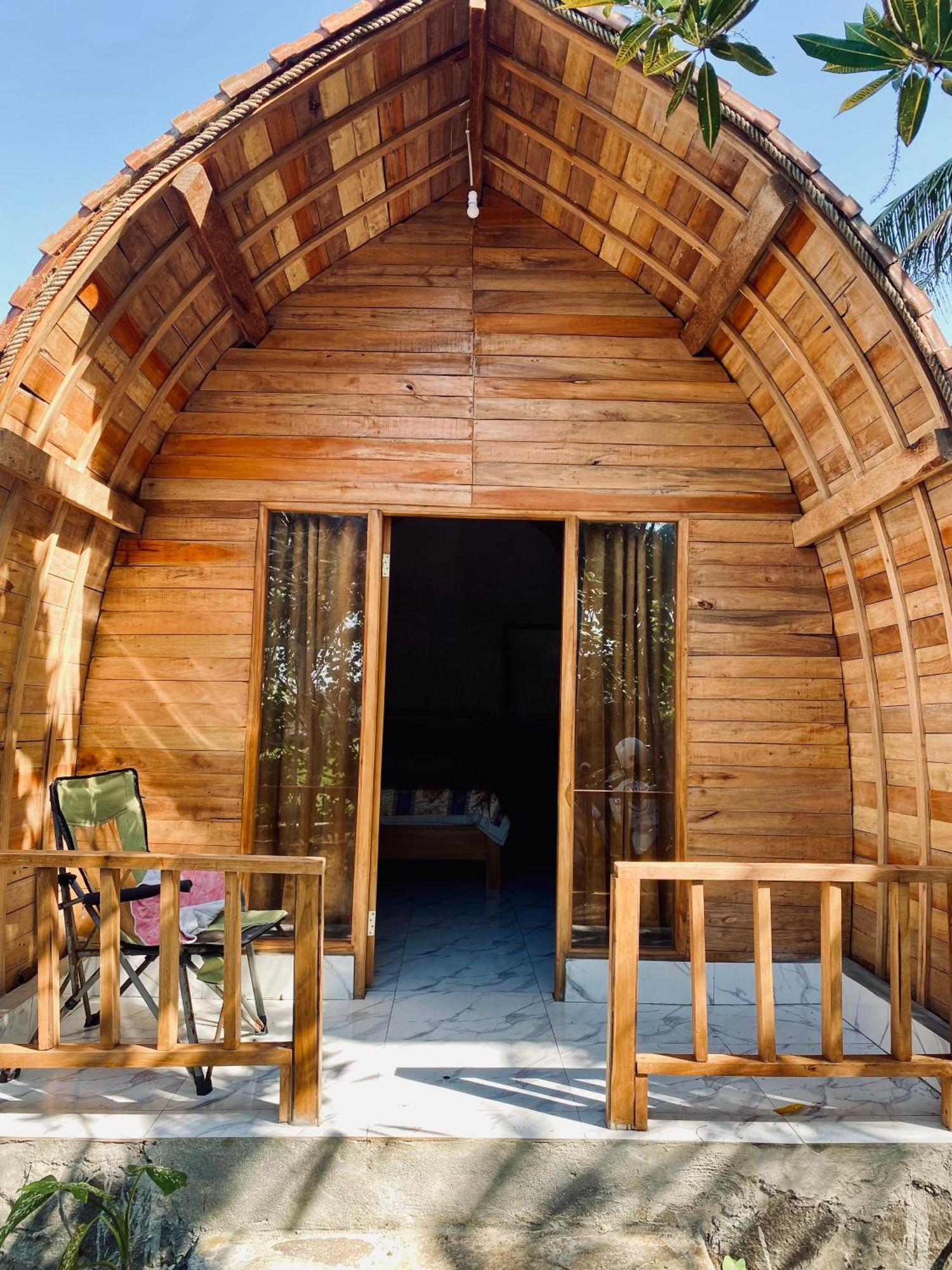 Dikaloha Surfschool And Stay Airsatang エクステリア 写真